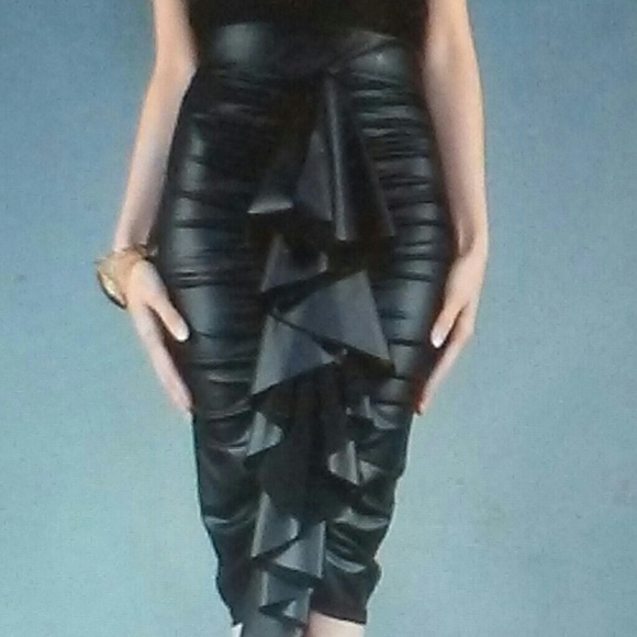 Ruffle Faux Leather Skirt-NEW without tags (NWOT) - Picture 1 of 2